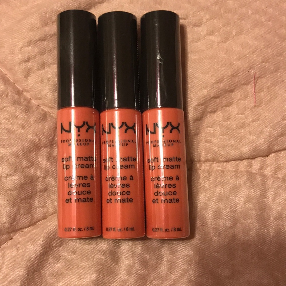 NYX soft matte lip creme in KYOTO